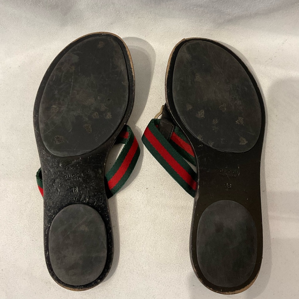 Gucci Flip Flops - Picture 4 of 5